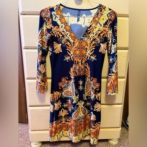 White Mark V neck Dress , Size S beautiful colors